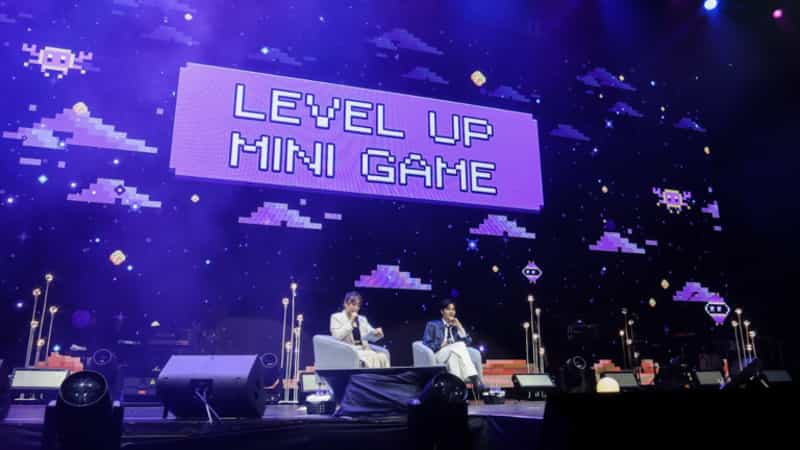 Lee Minho bonds with Filipino fans through ‘tumbang preso’ and balloon pop at his Manila fan meeting